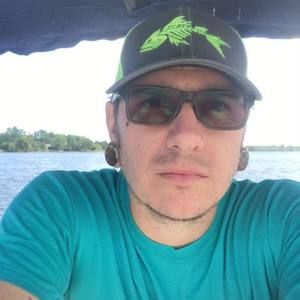 Meet your Posher, Tom